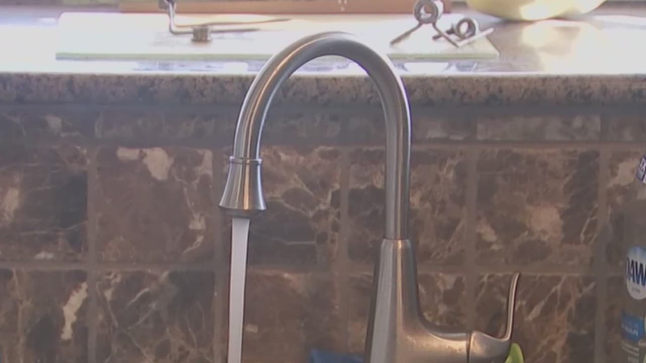 SAWS busca reducir el uso de agua y detectar fugas en las casas de San Antonio 