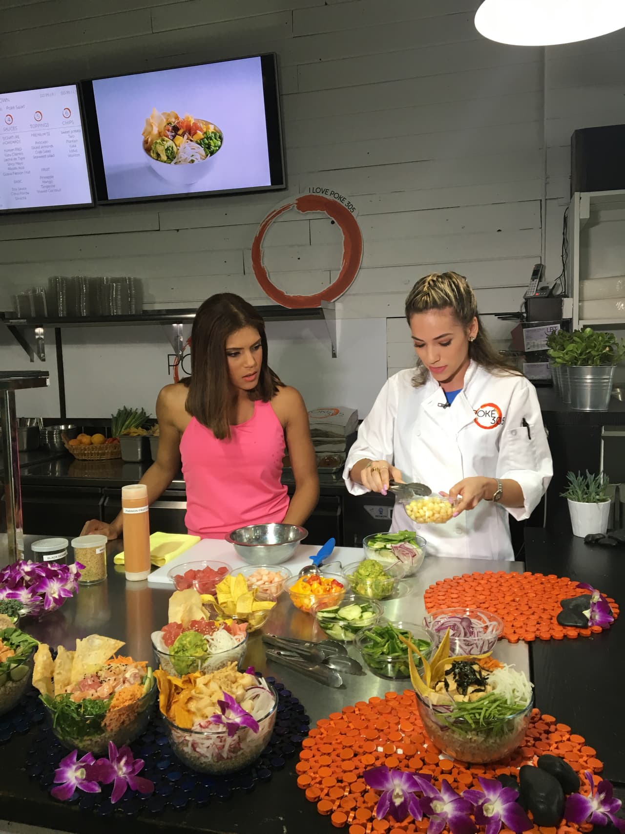 Para cerrar con broche de oro Francisca nos llevó hasta la cocina de Poke 305.