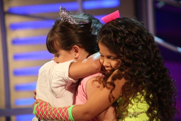 Fue enternecedor este momento, cuando Sara y Adrián consolaron a su amiga Ximena. Y quién sabe... ¡ella podría ser rescatada en la cuarta semana!