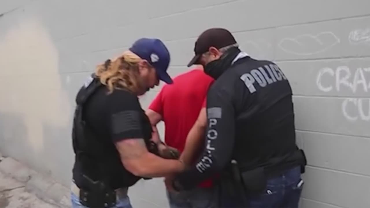 Detención de repartidor revela los riesgos para inmigrantes en instalaciones federales