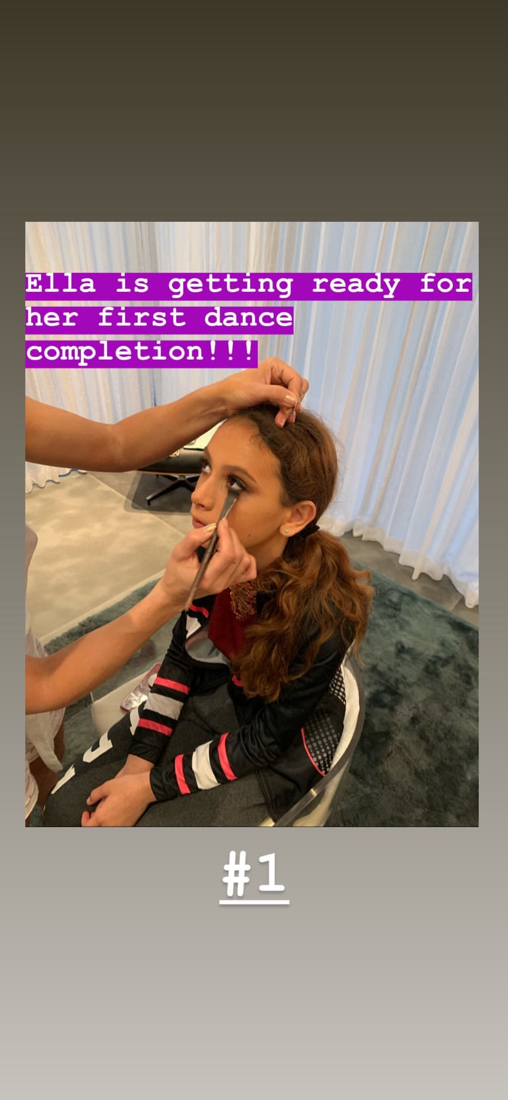 ¿Cuál fue el motivo que llevó a Ella a esta sesión de belleza a manos de la 'Diva del Bronx'? En esta ocasión, la hija menor de de A-Rod participó en su primera competencia de baile.
<br>