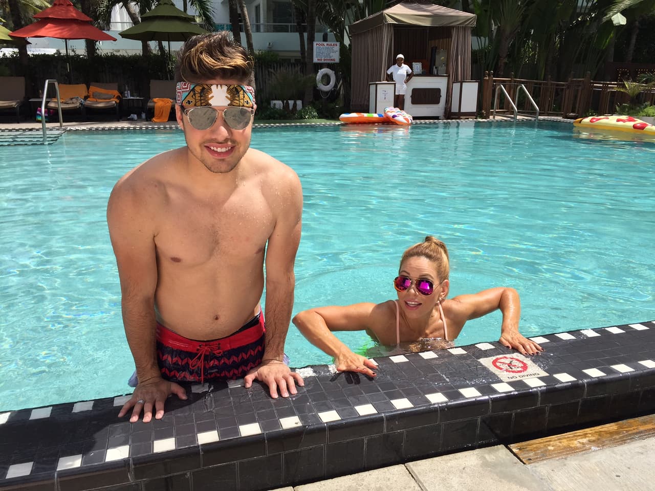 Con William y Claudia en la piscina quién no quiere estar dentro del agua.