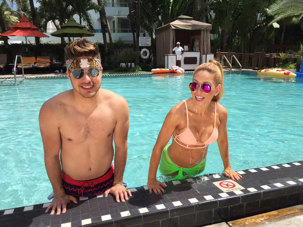 Muy veraniegos y listos para la diversión.