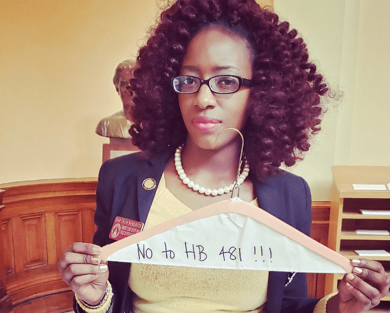 Legisladora de Georgia plantea prohibir la vasectomía en un irónico proyecto de ley de “derechos testiculares”