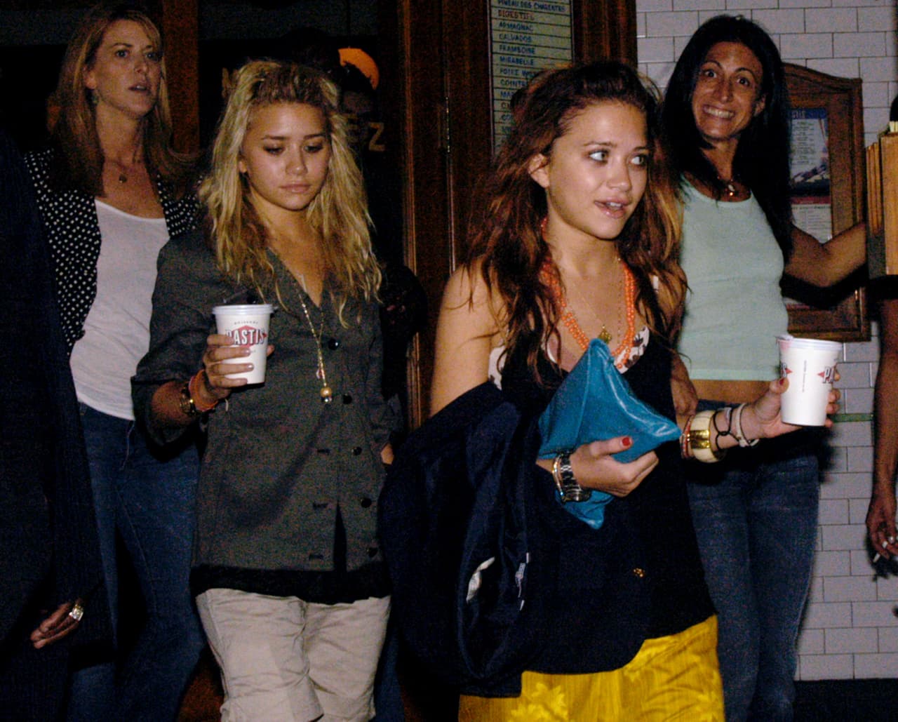 En su adolescencia, Mary Kate se tiñó el cabello de marrón rojizo.