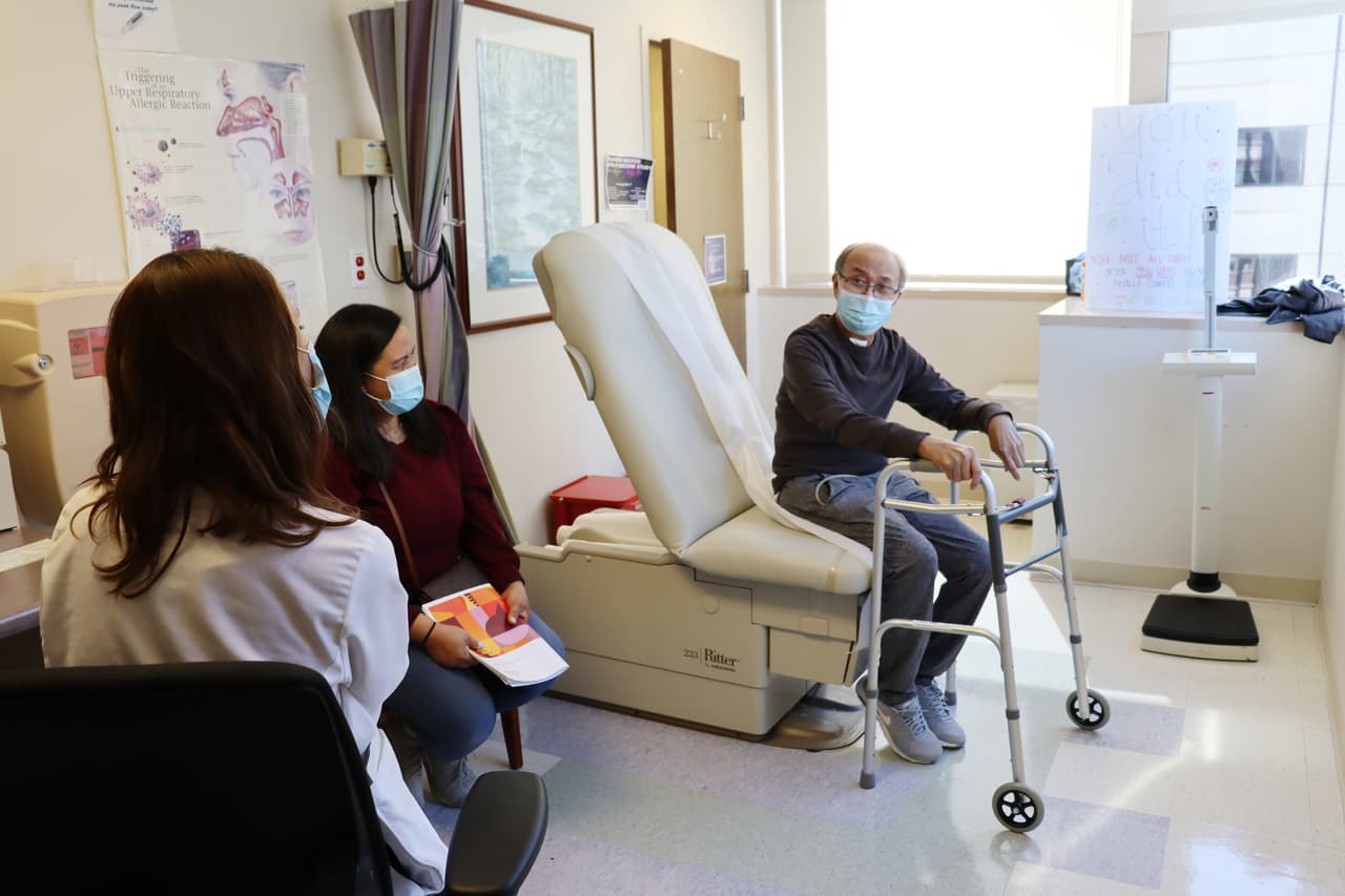 El pasado 25 de febrero, los cirujanos de Northwestern Medicine realizaron con éxito un trasplante utilizando pulmones de un donante que previamente había tenido covid-19. 
<br>
<br>