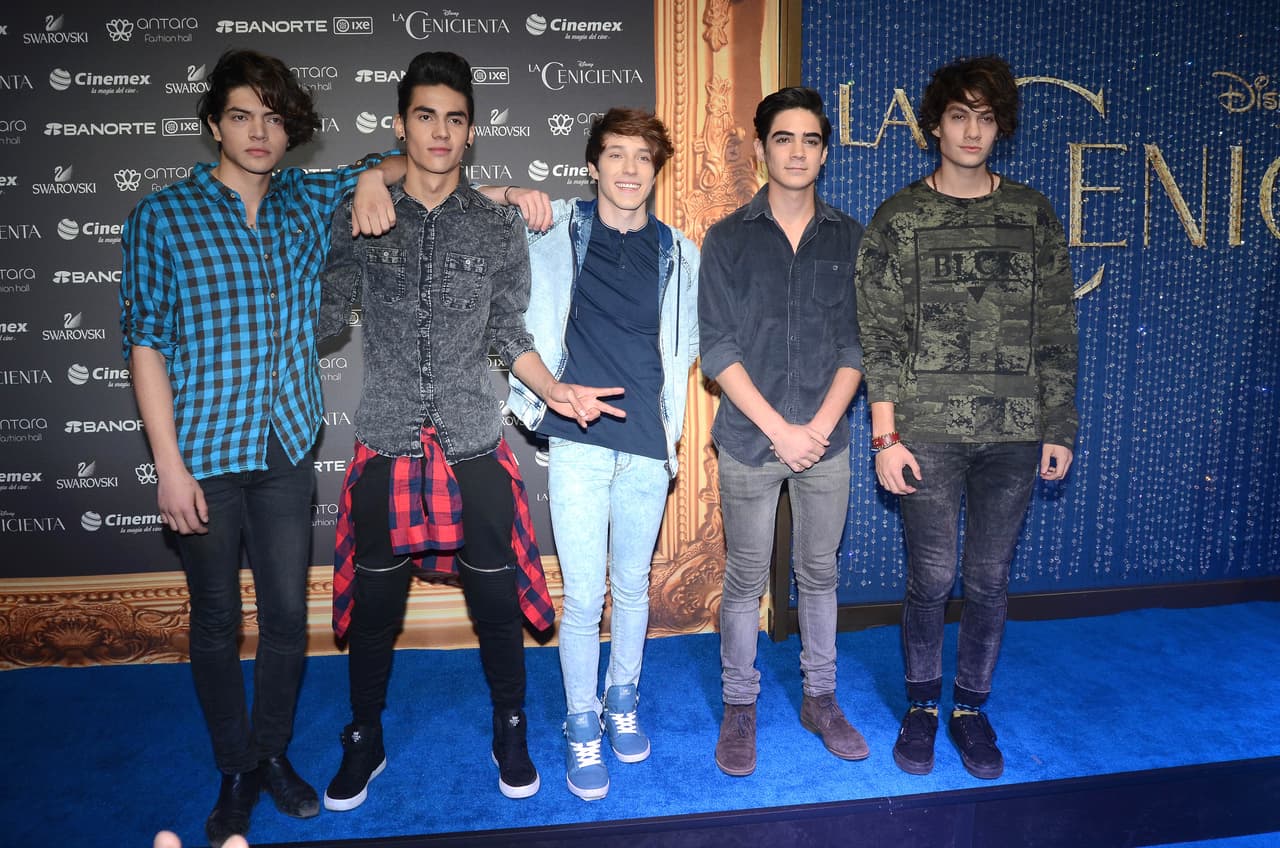 Alonso, Freddy, Jos, Alan y Bryan eran unos chicos que soñaban con pisar los escenarios y cantar, y lo lograron a través del proyecto CD9.