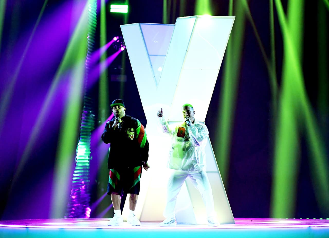 La explosiva combinación de los dos reggaetoneros fue uno de los mejores momentos de la ceremonia de Latin GRAMMY 2018.
