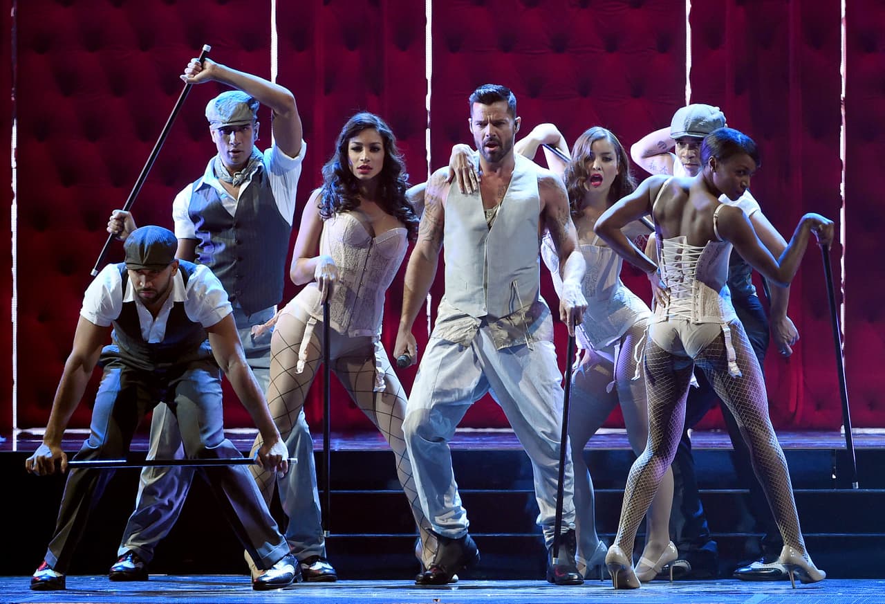 Ricky Martin montó todo un espectacular performance para presentar su sencillo 'Adiós'.