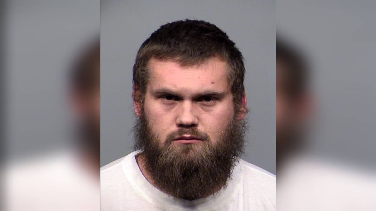 Arrestado por exposición indecente ante menores 