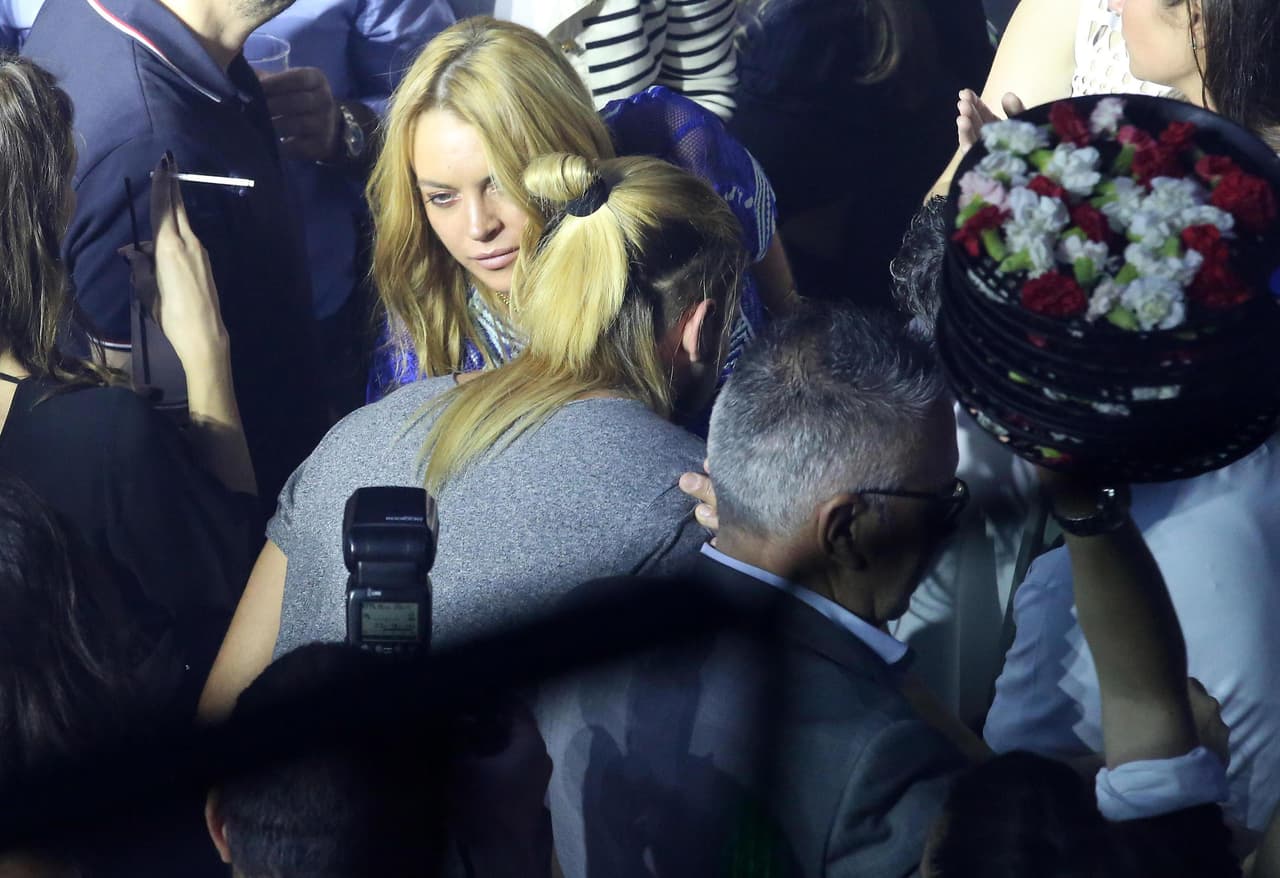 La actriz se encontraba con el guapo y millonario 
<b> </b>Dennis Papageorgiou.