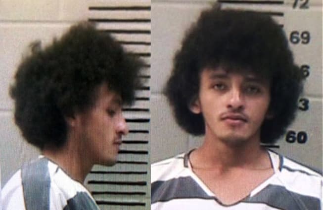 Anibal Edilberto Chirino Mejia es buscando como sospechoso de asesinato y hay recompensa de 5 mil dólares para quien brinde información que conlleve a su captura.