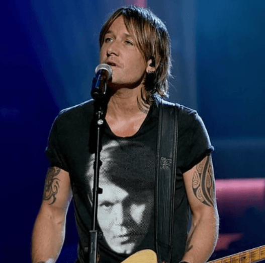 Keith Urban iluminará el escenario de Unidos Contra el Cáncer con su voz y estilo musical.