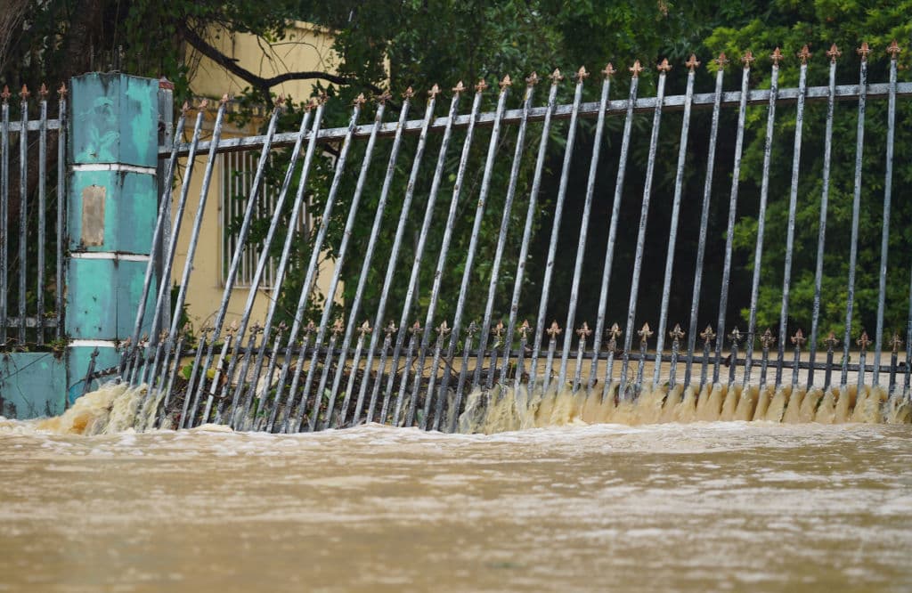 Inundaciones costeras también fueron reportadas en la llamada ciudad de los 'cariduros'.