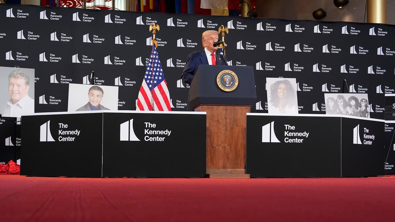 Stallone, Kiss y Gloria Gaynor entre los nominados a Premios Kennedy que Trump presentará