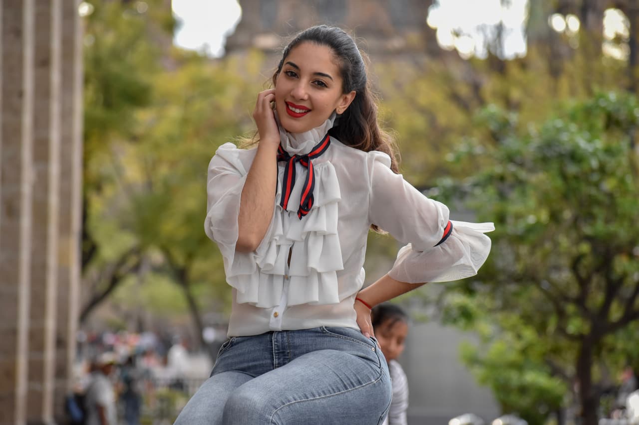 Su singular labial rojo es como un sello en la mayoría de sus fotos y videos.