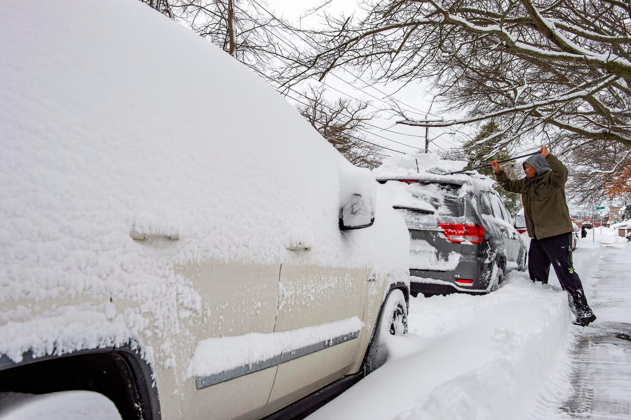 <b>CONDADO DE ESSEX:</b>
<br>
<br>Bloomfield: 20.5 pulgadas
<br>Essex Fells: 20 pulgadas
<br>Cedar Grove 19.2 pulgadas
<br>South Orange 18.6 pulgadas
<br>West Orange: 18.2 pulgadas
<br>North Caldwell: 17.3 pulgadas
<br>Newark 16.2 pulgadas
<br>Verona: 14.3 pulgadas