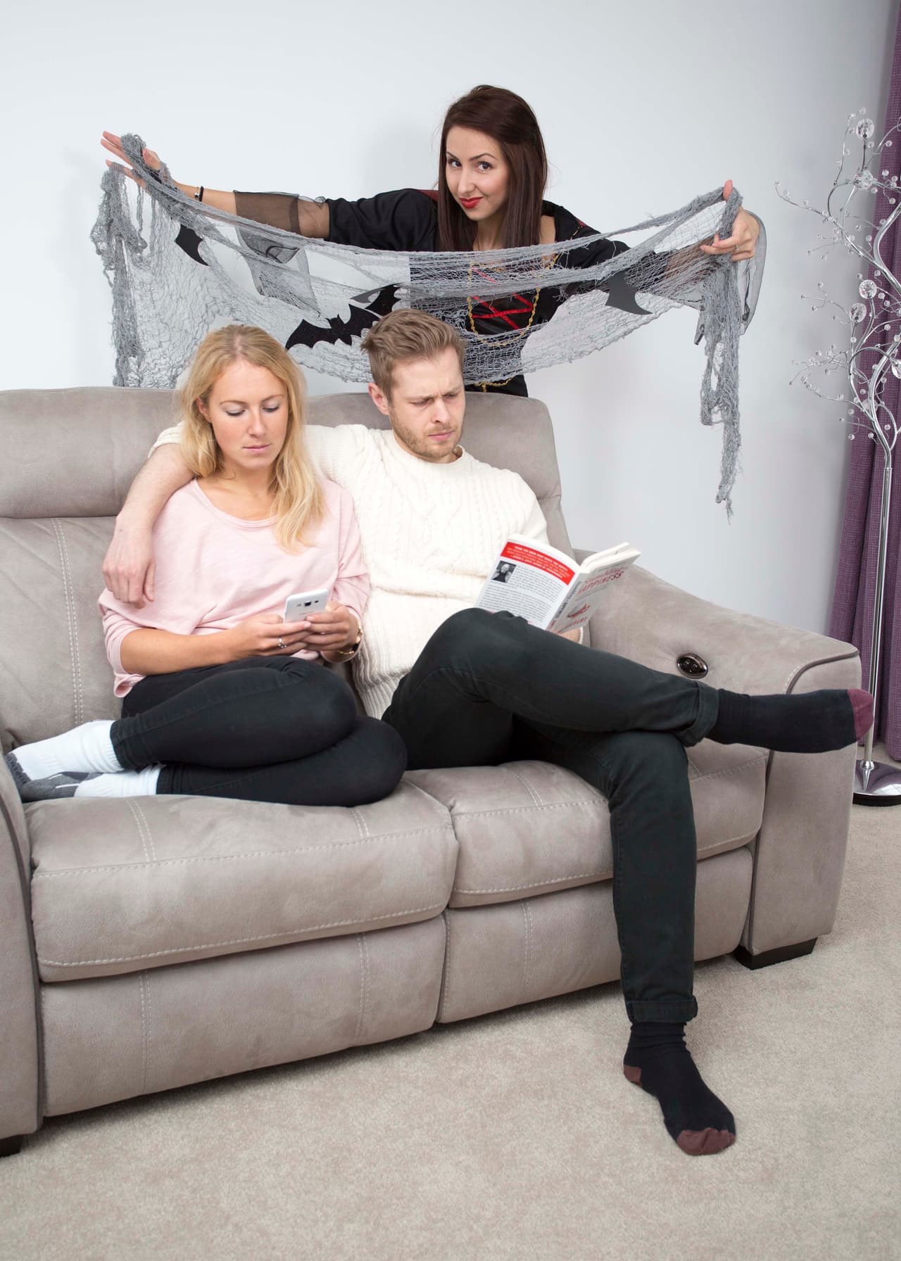 ¿No te encantaría tener el divertido y terrorífico trabajo de Maria Doibani?