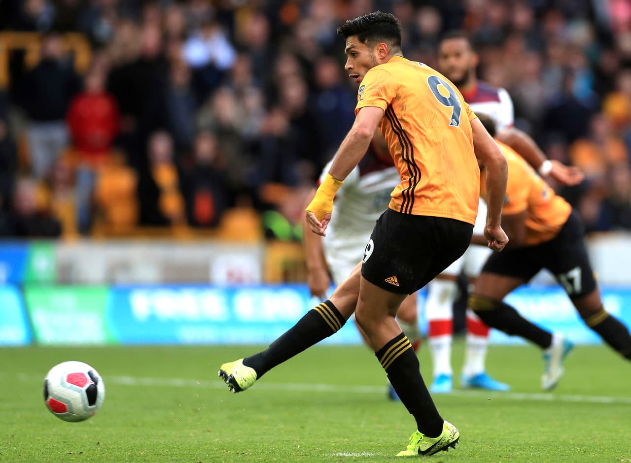 Como cualquier delantero, Raúl también tiene a sus arqueros favoritos para anotarles desde los once pasos, y estos son Rodolfo Cota y Jesús Corona.