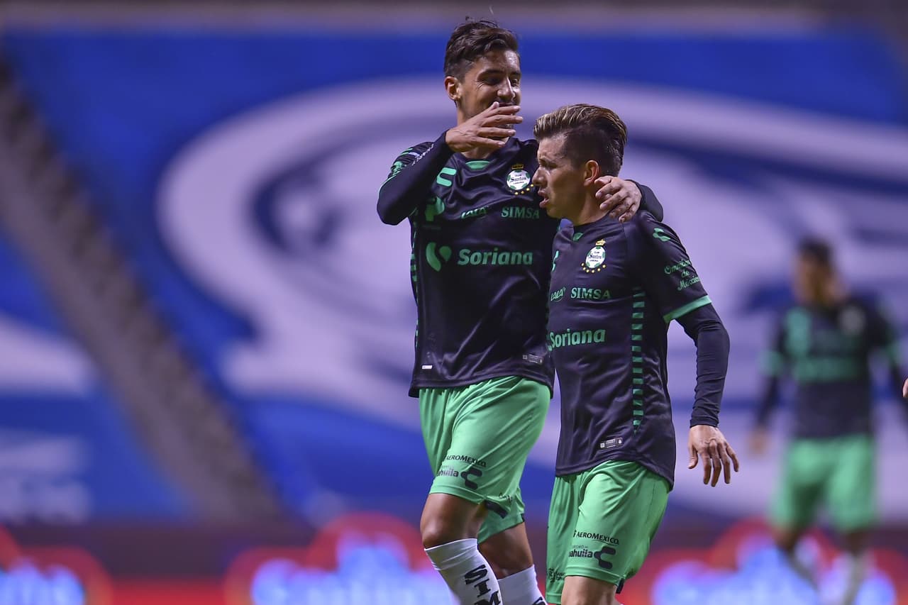 Disparó desde fuera del área tras dejar en el camino a un par de jugadores de ‘La Franja’.