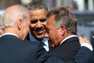 De izquierda a derecha, el vicepresidente de Estados Unidos, Joe Biden, el presidente Barack Obama y el presidente del Congreso, John Boehner.