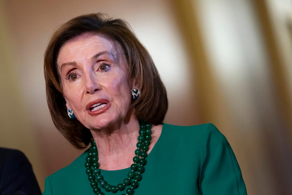 Demócratas en la Cámara de Representantes incluyen de nuevo la licencia familiar pagada al paquete de Biden