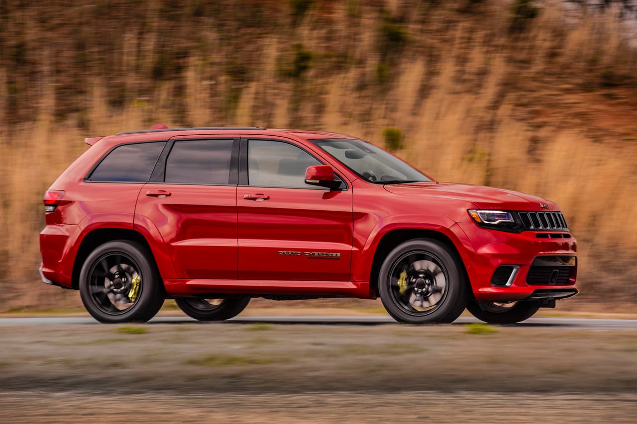 El exclusivo sistema de frenos Brembo de la Jeep Grand Cherokee Trackhawk 2018 incluye los frenos delanteros más grandes jamás ofrecidos en un vehículo Jeep, que le permiten frenar de
<b>60 a 0 mph en sólo 114 pies.</b>
