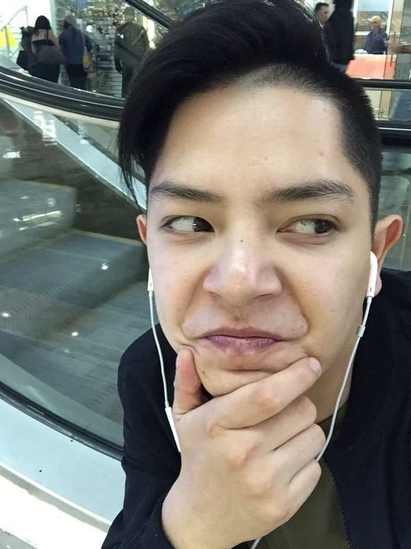 Pero no deja de ser un actor muy gracioso y así lo demuestra en las redes sociales.