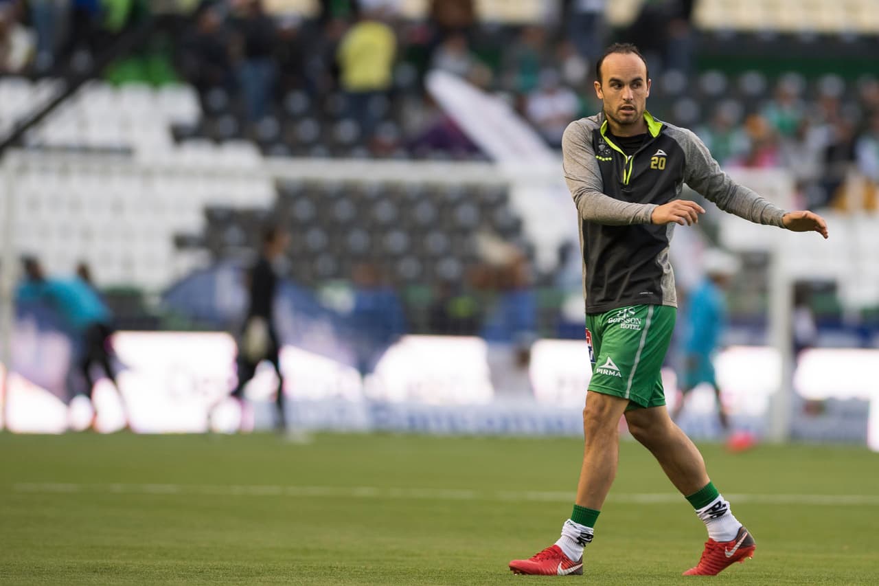 Previo al encuentro existía gran expectativa por el posible debut de Landon Donovan en el fútbol mexicano.