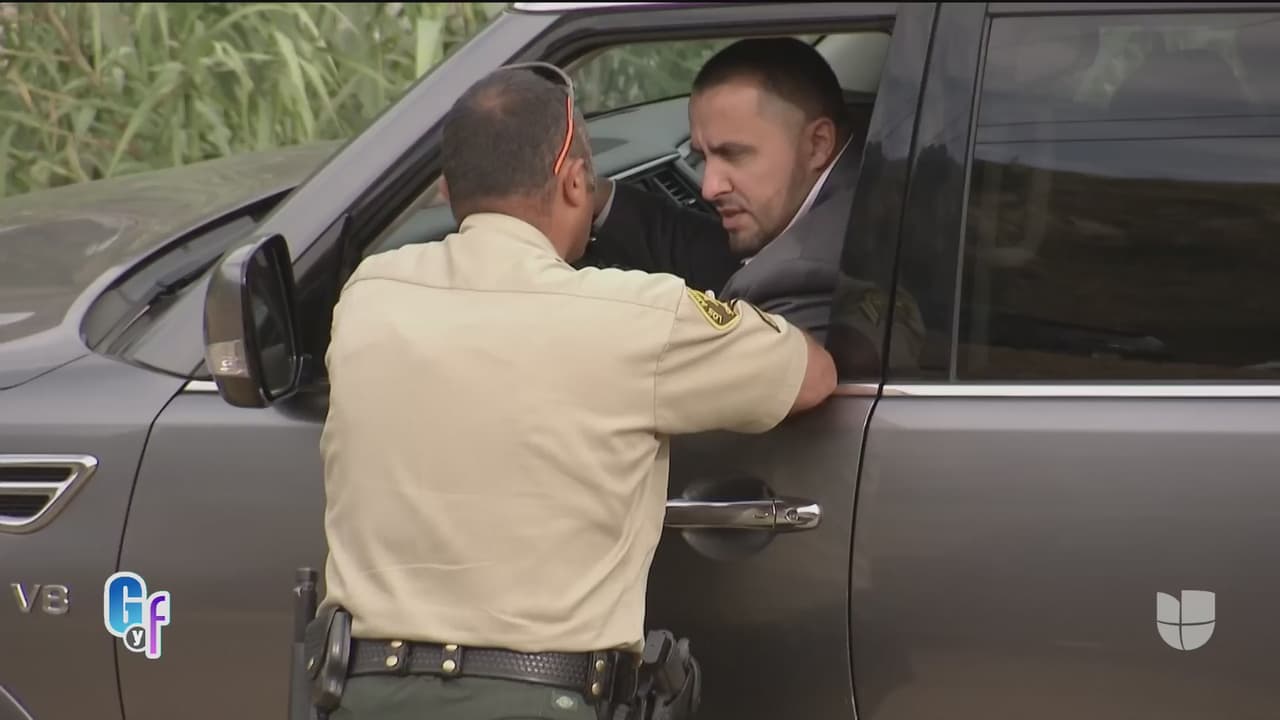 Miembros de la dinastía Rivera, como Juan, pasaron por el lugar. El tío de Chiquis llegó a intercambiar palabras con oficiales del sheriff del condado de Los Ángeles.