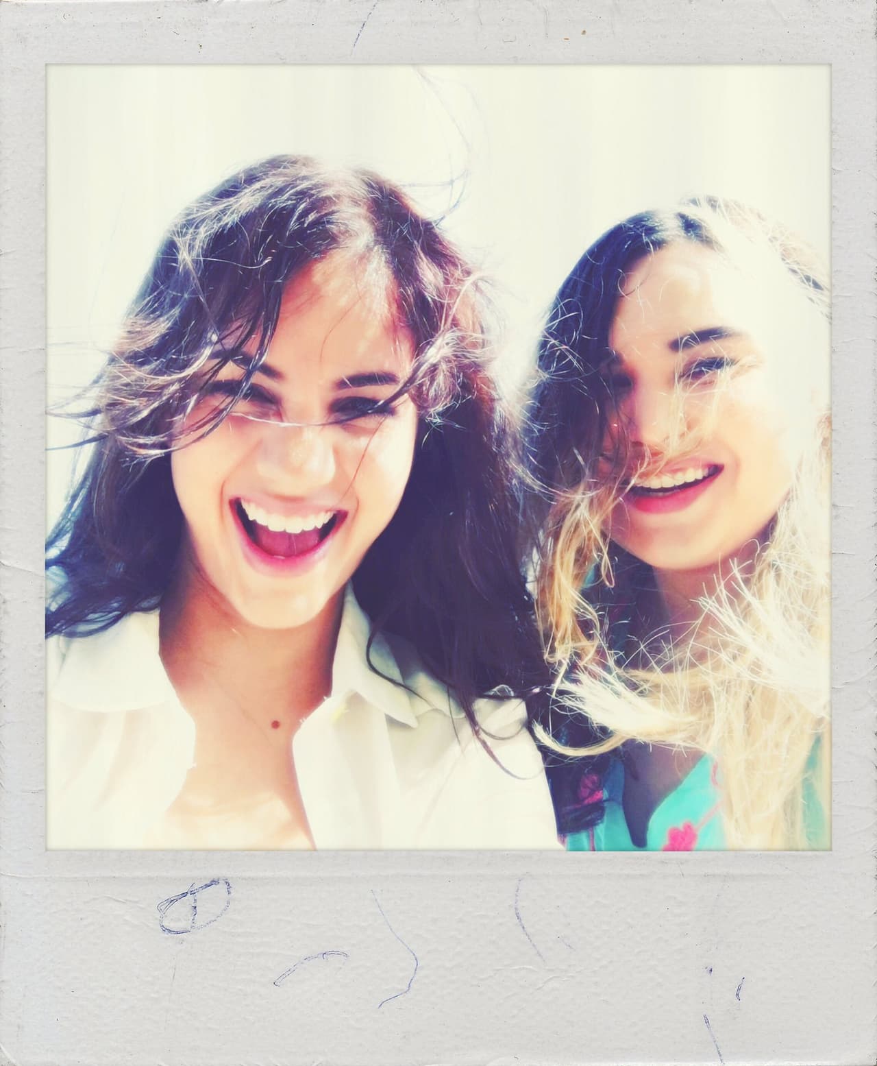 Ela Velden y Estefanía Villarreal se han vuelto muy cercanas.