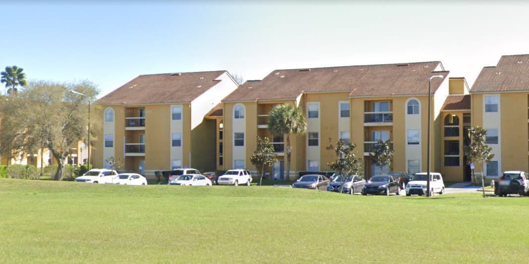 72 apartamentos de un complejo de edificios de Florida son declarados inseguros