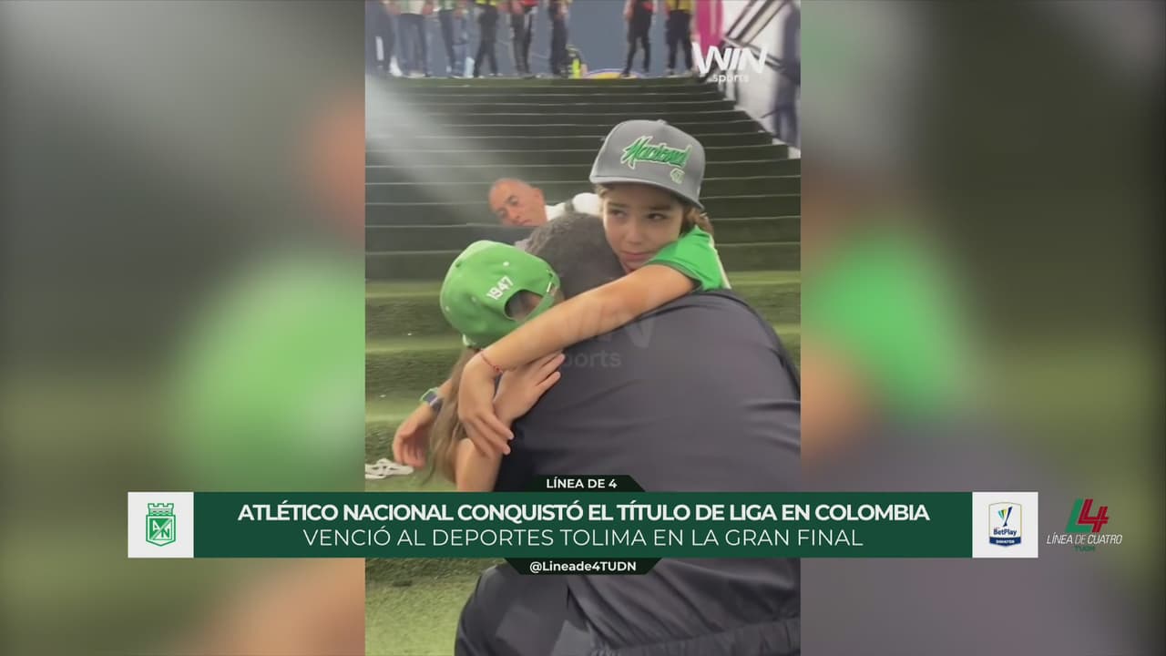 ¡Familia de Efraín Juárez se funde en un abrazo con el técnico!