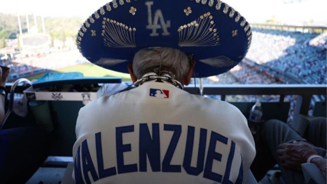 "Nos dio suerte": La luz de Fernando Valenzuela guía a los Dodgers hacia la gloria en la Serie Mundial 2024