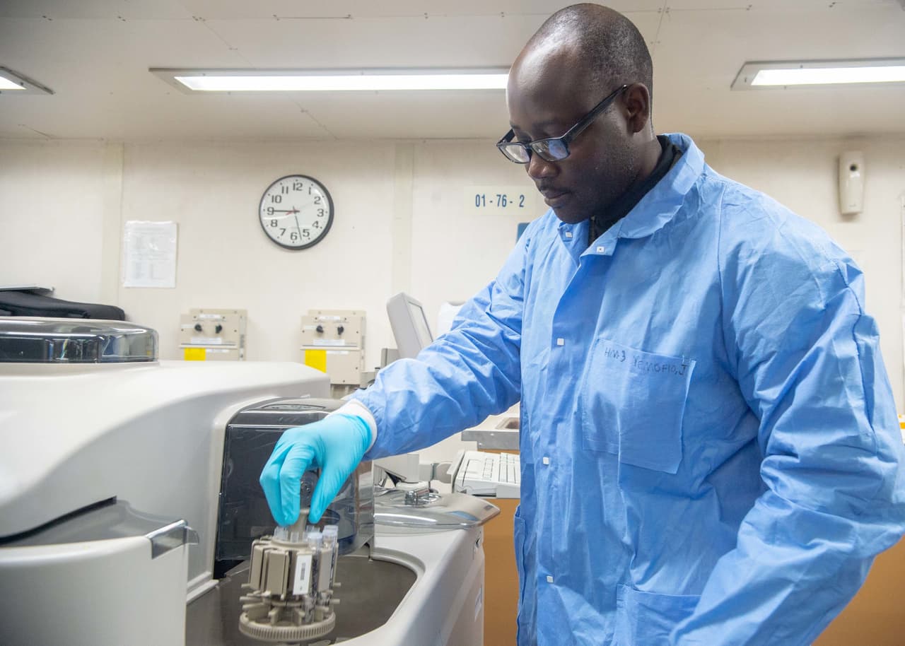 ¡Muchas gracias trabajadores de la salud les dice la ciudad de Los Ángeles!