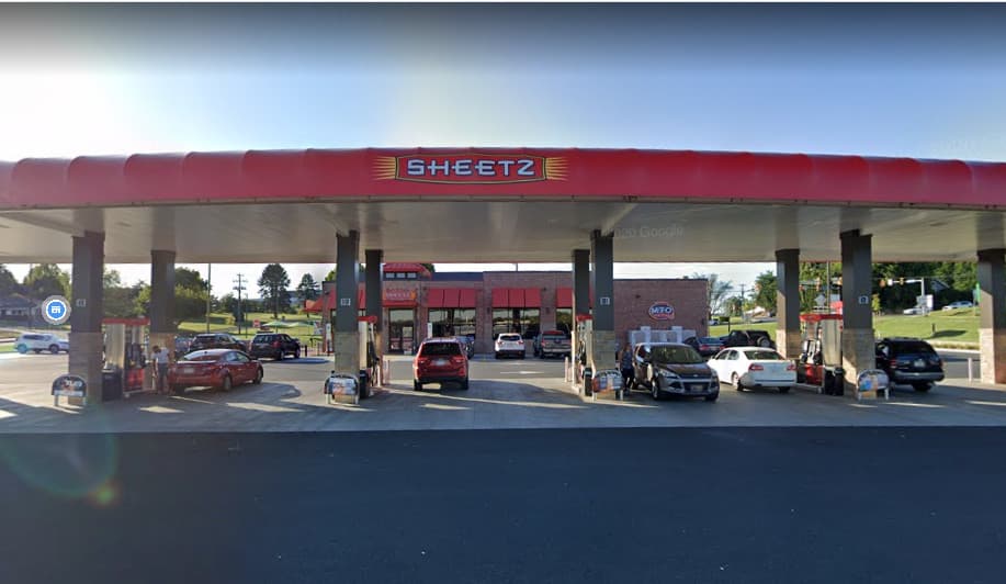 Sheetz, que también tiene gasolineras, dará además $1 más por hora a sus empleados durante el verano, entre el 21 de mayo y el 23 de septiembre. La compañía busca cubrir 2,000 puestos de trabajo en todo el país.