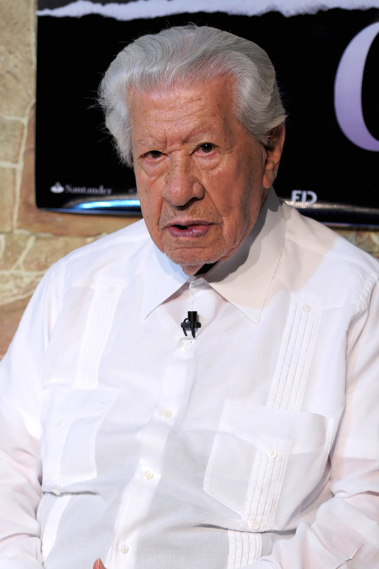 Pero Don Ignacio está desesperado. Con plena lucidez y fuerza, el primer actor ya no puede más ante el encierro por la pandemia. 
<br>