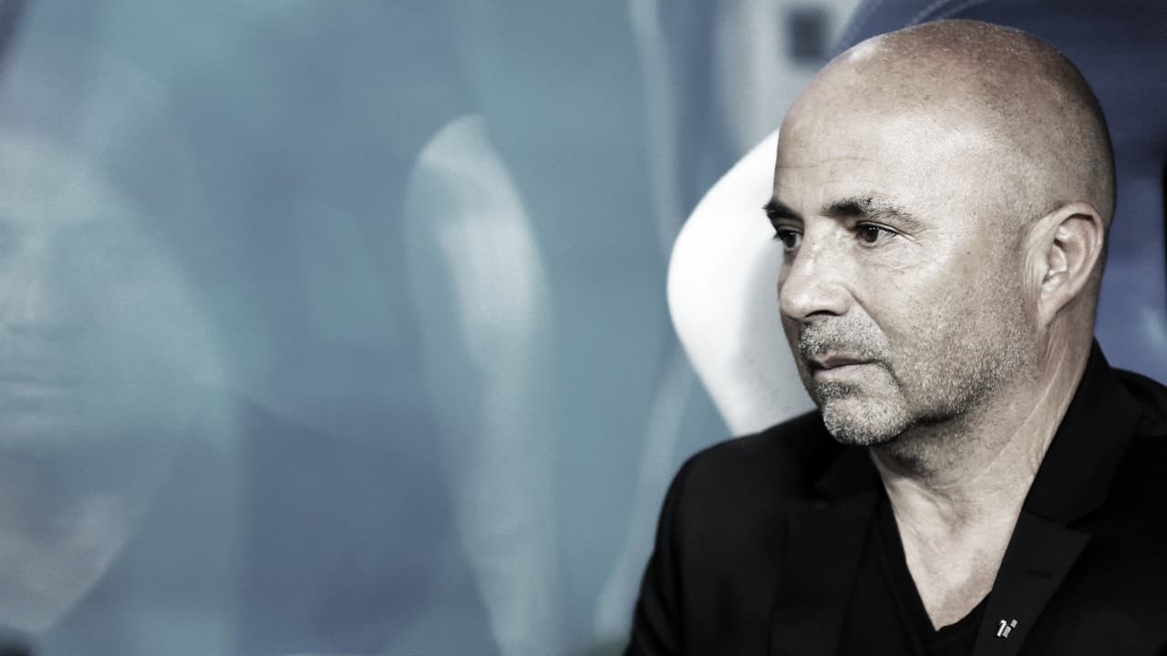 NIZHNY NOVGOROD, RUSSIA - JUNE 21: Jorge Sampaoli, Head coach of of Argentina looks on prior to the 2018 FIFA World Cup Russia group D match between Argentina and Croatia at Nizhny Novgorod Stadium on June 21, 2018 in Nizhny Novgorod, Russia. (Photo by Gabriel Rossi/Getty Images)