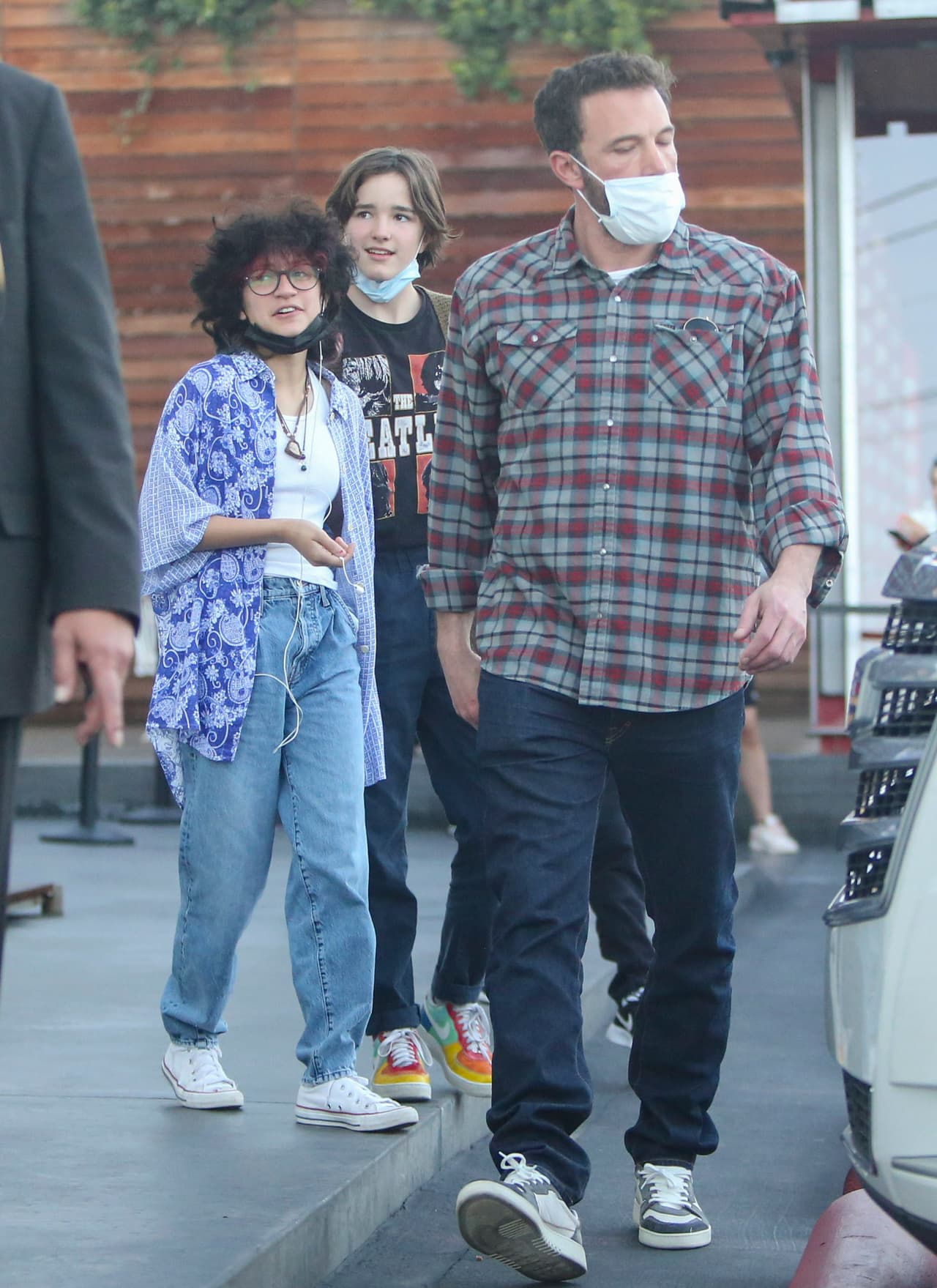 Desde que 
<a href="https://www.univision.com/famosos/jennifer-lopez-ben-affleck-2021-pareja-noticias-fotos">retomaron su relación</a>, JLo y el actor de 'Argo' han realizado diferentes actividades junto con sus hijos. Por ejemplo, Samuel, Seraphina y Emme fueron captados con Affleck mientras iban al cine en noviembre de 2021.
<br>