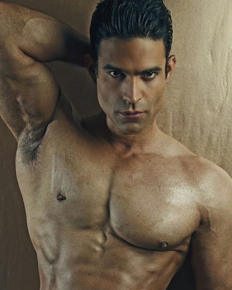 Sin embargo, su pasión por el ejercicio también le dio grandes alegrías, pues fue 'Mister República Dominicana' y participó en el concurso mundial Mr. Mundo en el año de 1996.