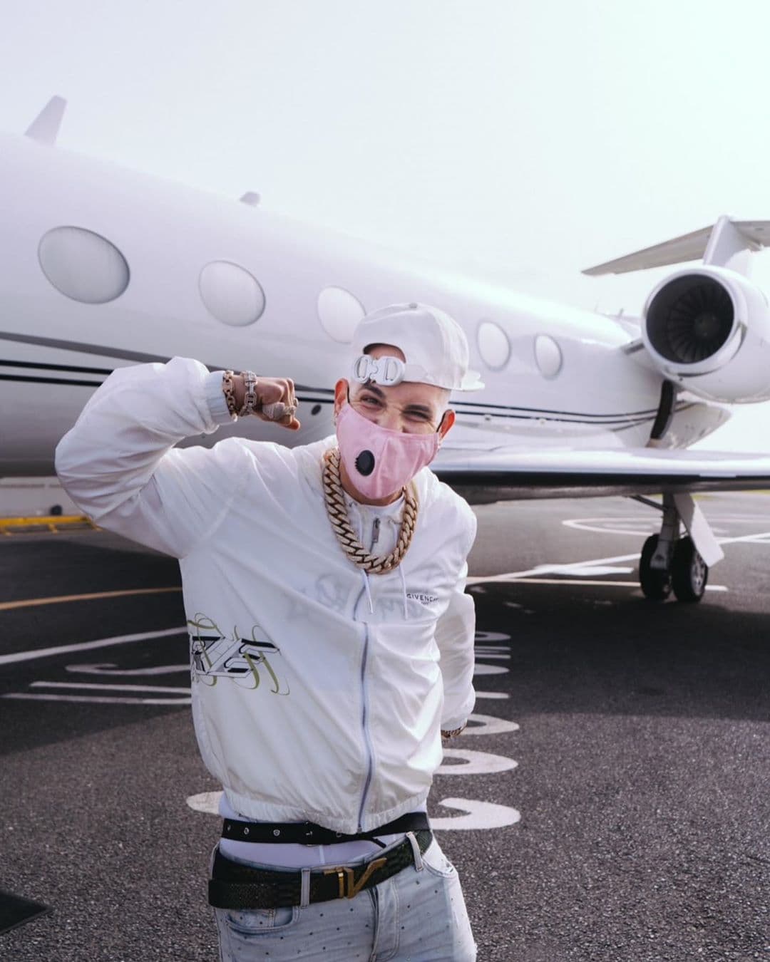 El puerorriqueño Kendo Kaponi se ganó un lugar en la lista de esta categoría por su canción 'Resistencia'. Esta es la primera vez que el rapero compite por un galardón de Premios Juventud.