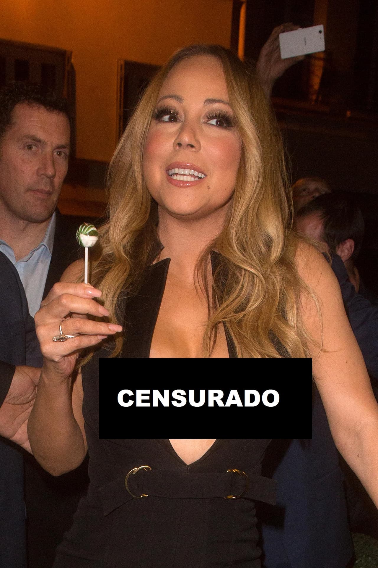 Sí, la diva del pop dejó ver uno de sus pezones y ella como si nada.