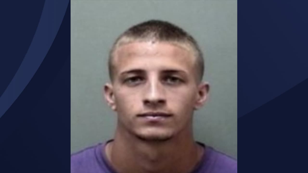 <b><a href="https://www.univision.com/local/puerto-rico-wlii/arrestan-a-uno-de-los-mas-buscados-en-aibonito">Luis A. Fernández Meléndez </a></b>
<br>-Delitos: Tentativa de Ley de Asesinato y Ley de Armas
<br>-Fianza: $170,000