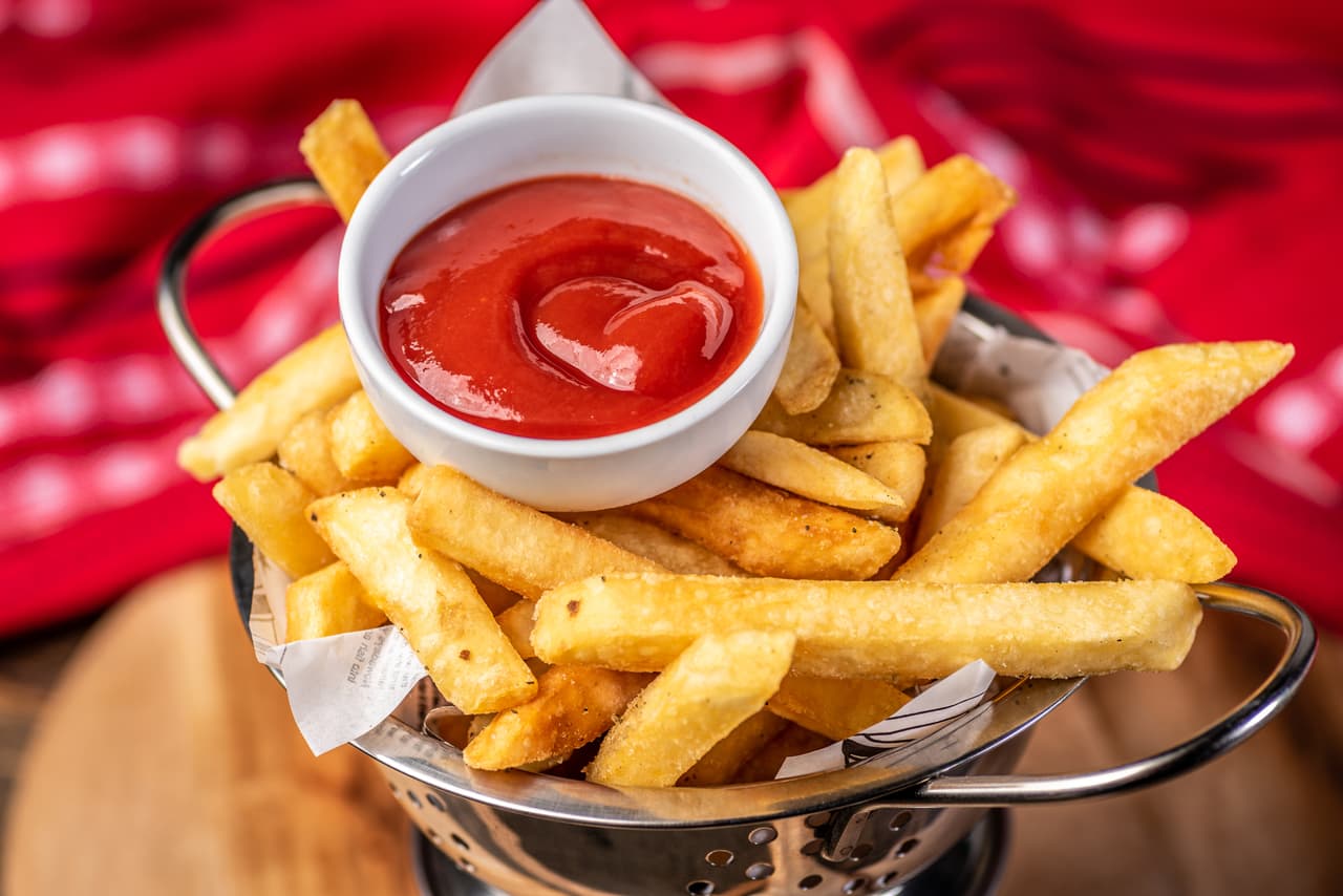 La pandemia de covid-19 causa escasez de sobres de ketchup en los restaurantes de EEUU