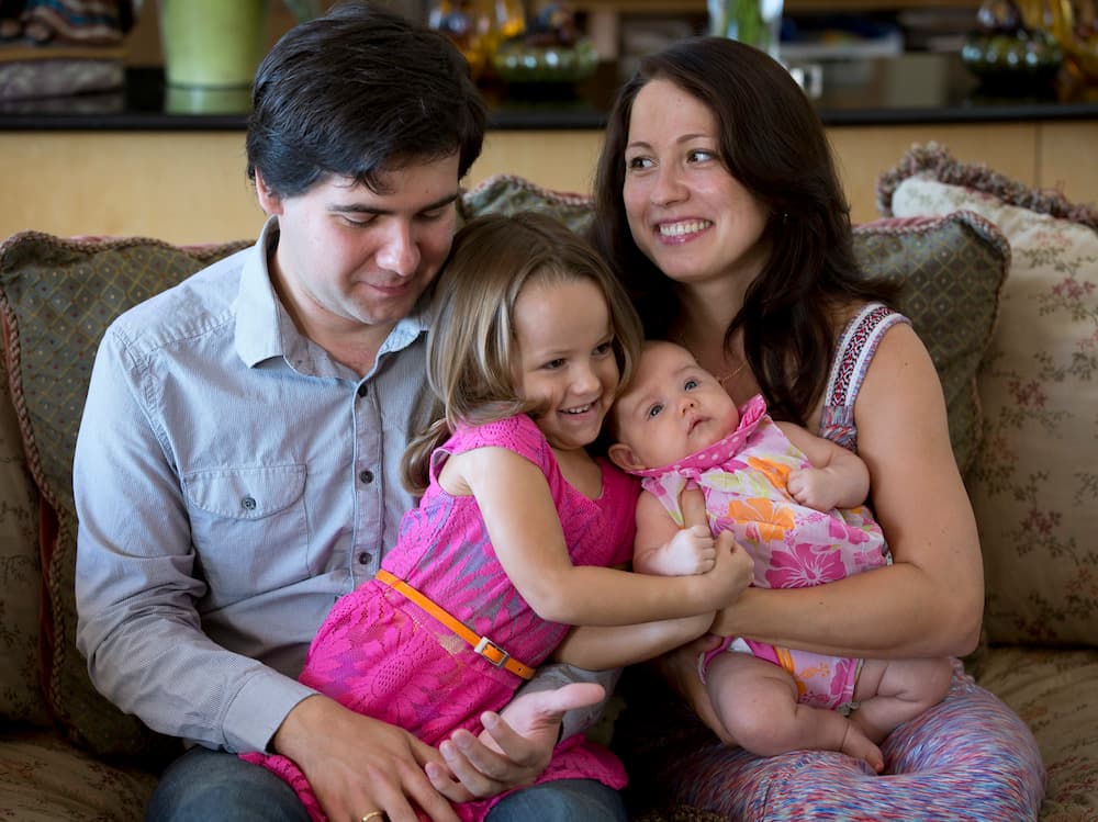 Ex esposa de famoso pianista es sospechosa del asesinato de sus dos hijas