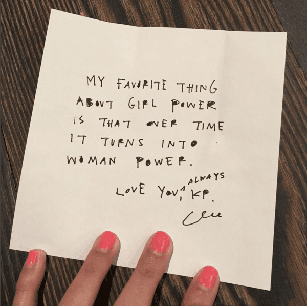 "Lo que más me gusta del girl power es que cuando pasa el tiempo se conviernte en woman power", publicó la cantante en su red.