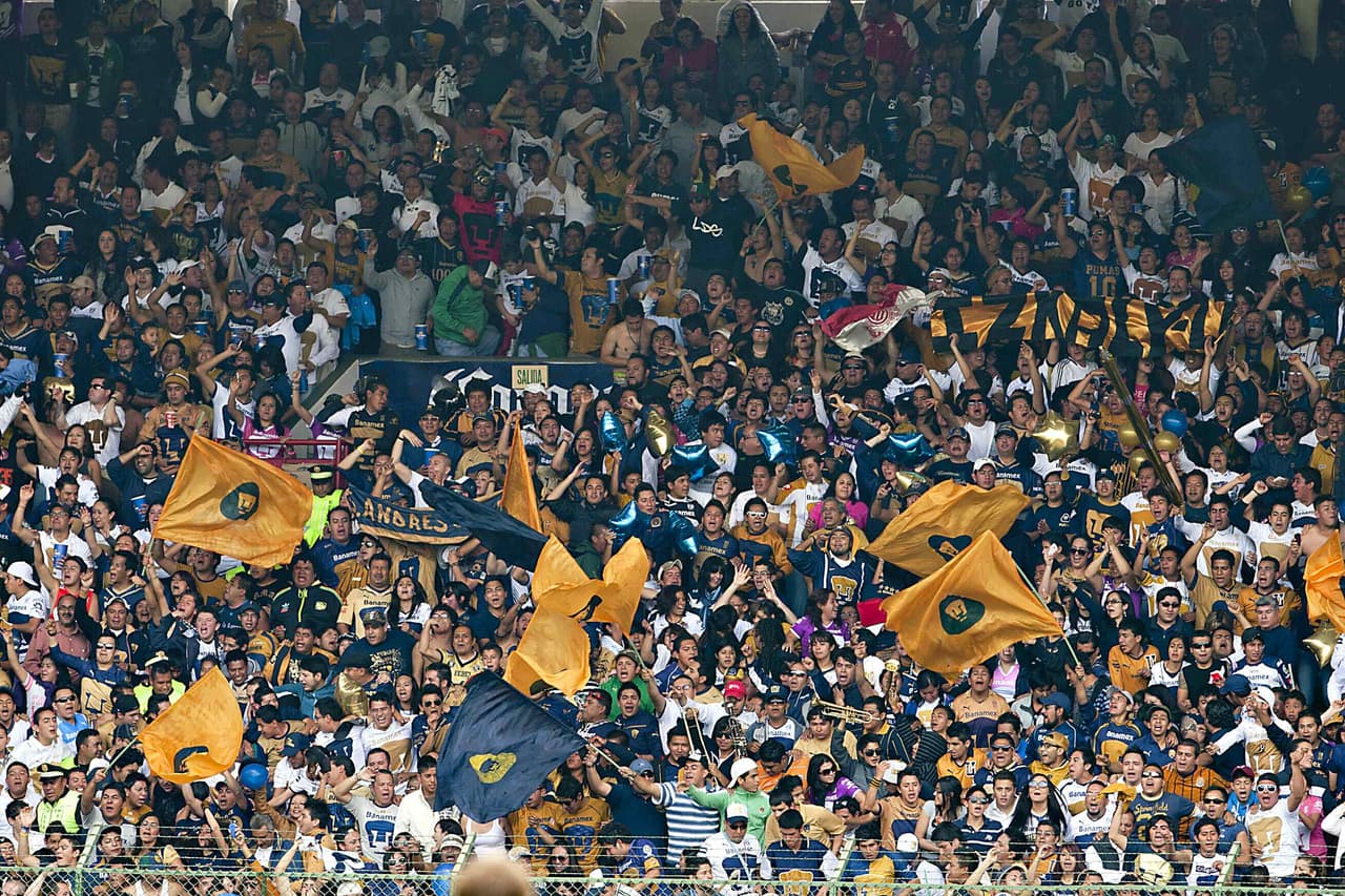 Los cánticos de los diversos grupos de animación (barras y porras por igual) lo demuestran. Cuando los aurizules no atraviesan su mejor momento, la tribuna siempre impulsa a sus ídolos.