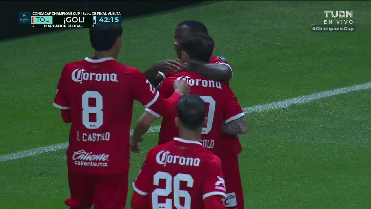 ¡Error grosero de San Diego! ¡Canelo Angulo no perdona y pone el 1-0 del Toluca!