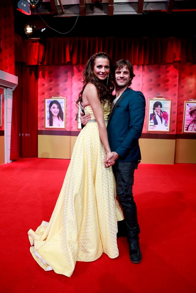 Y es que la guapa actriz y conductora conquistó hasta el corazón de Mark Tacher.