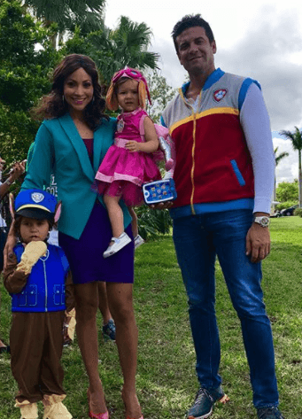La conductora está feliz con su hermosa familia, nos encantó ver a todos el pasado Halloween disfrazados de los personajes de Paw Patrol.